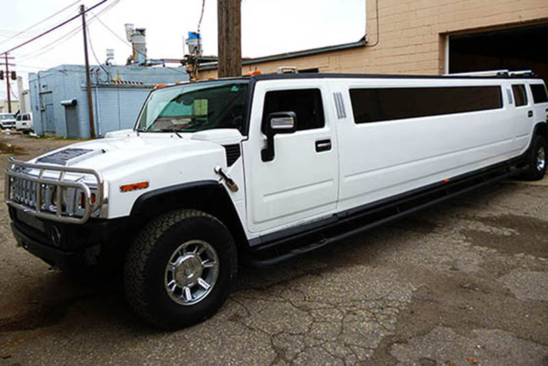 18-passenger Hummer stretch limo